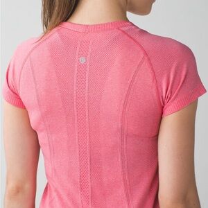 Lululemon Athletica -Swiftly Tech-Short Sleeve Tee-Size 4